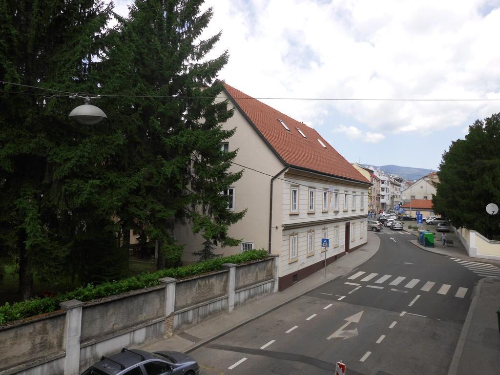 Aha Apartment Zagreb Buitenkant foto