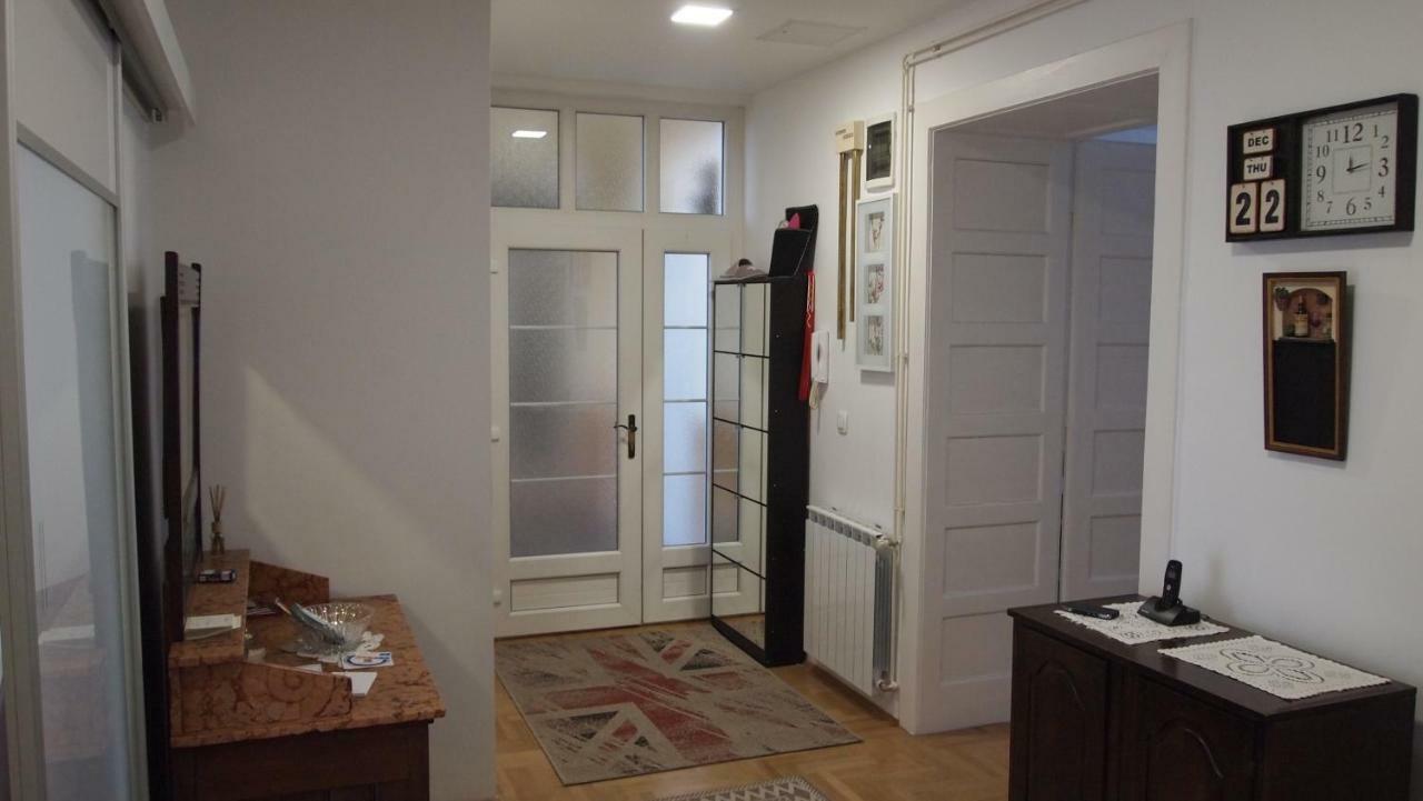 Aha Apartment Zagreb Buitenkant foto